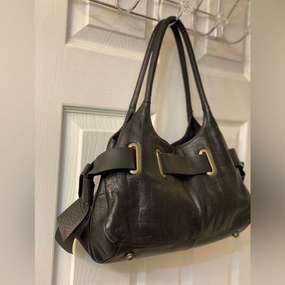 ADRIENNE VITTADINI black leather satchel 15 by 8 inch excellent condition clean - Picture 2 of 8